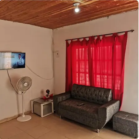 Casa Paulina Pensión *
